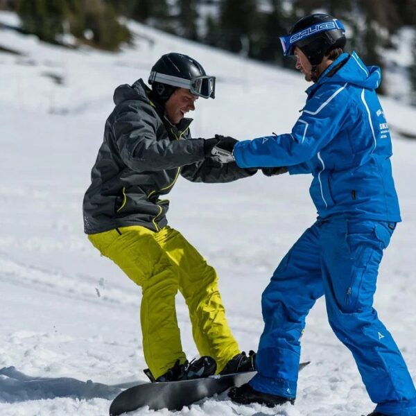 инструткор по сноуборду в красной поляне