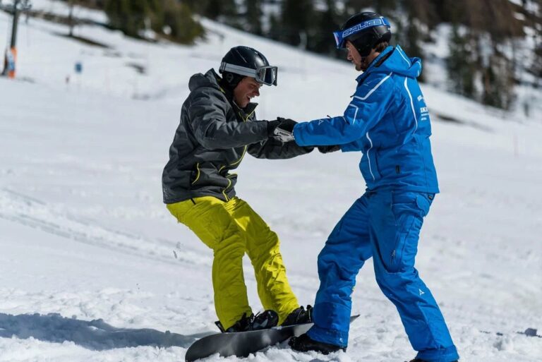 инструткор по сноуборду в красной поляне
