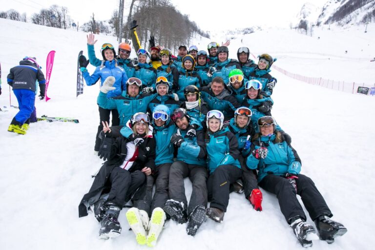 горнолыжные инструкторы в красной поляне