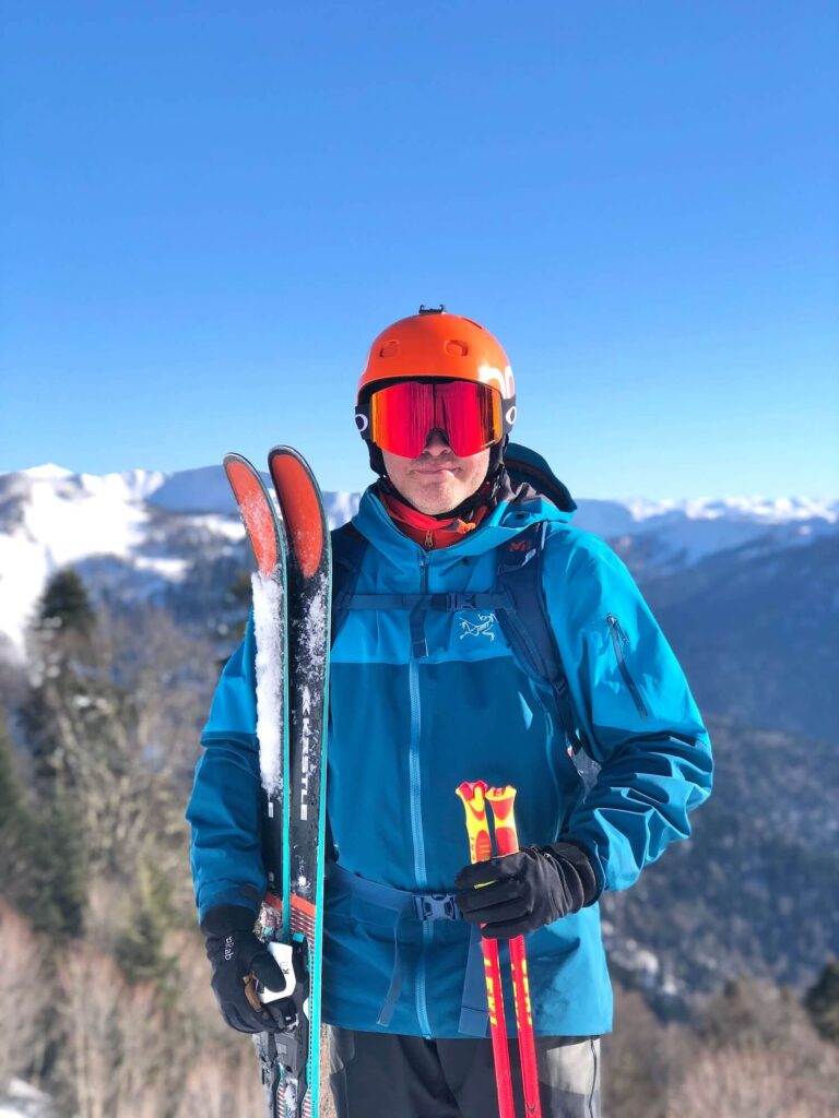 инструктор по горным лыжам в красной поляне дмитрий