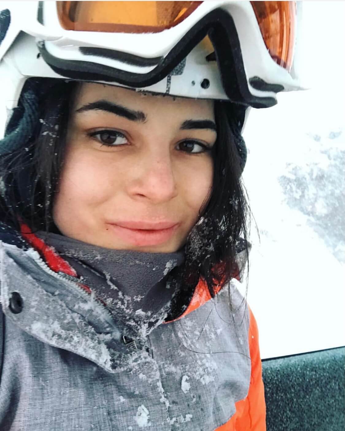 детский инструктор вероника по горным лыжам в красной поляне